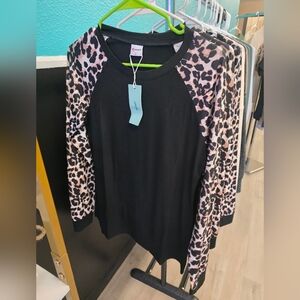 Black Leopard Print Long Sleeve Top